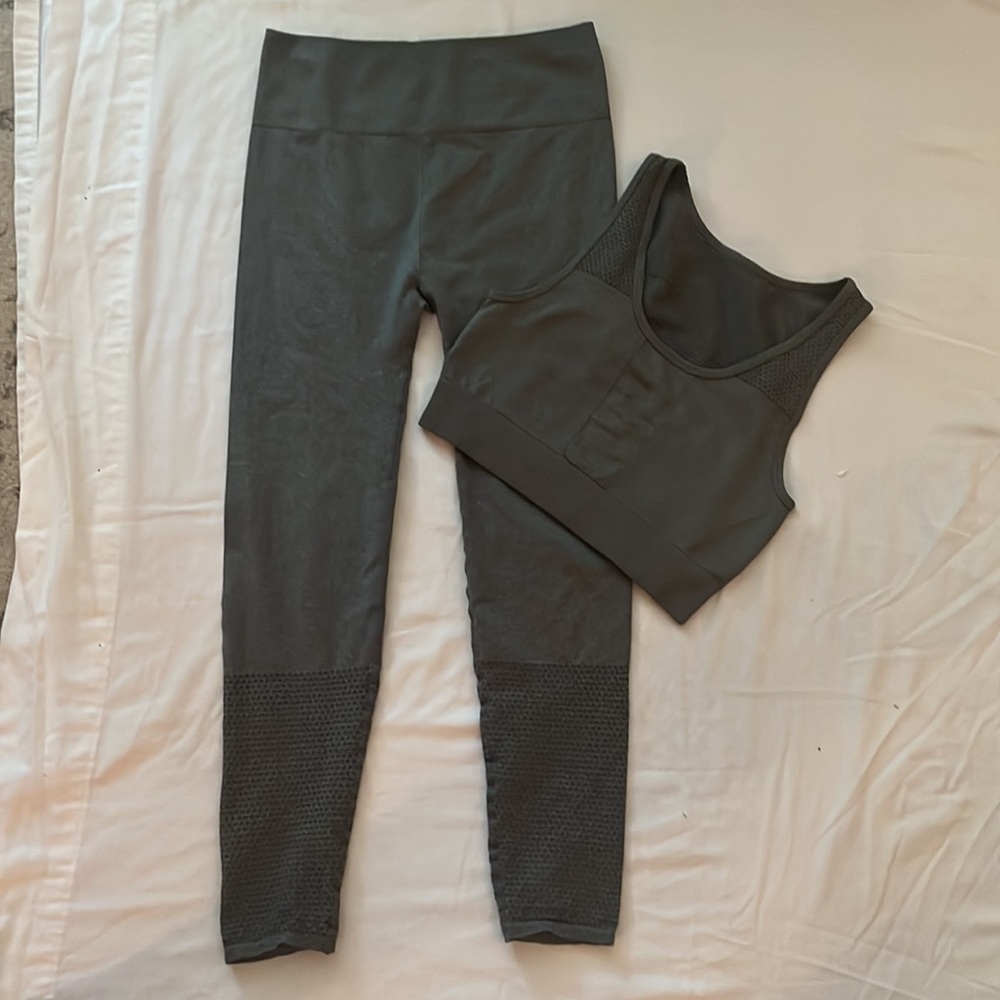 set leggings and sports bra tank fabletics grey work out set